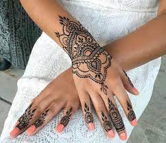 Voir plus d'idées sur le thème henné marocain, henné, modèles de henné. 1001 Idees Tatouage Henne Main Ancestral Et Temporaire