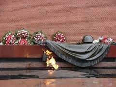 День памяти и скорби отмечается ежегодно 22 июня, он был установлен указом президента россии в 1996 году. Den Pamyati I Skorbi Den Nachala Velikoj Otechestvennoj Vojny 1941 God 22 Iyunya Istoriya I Osobennosti Prazdnika V Proekte Kalendar Prazdnikov 2021