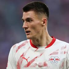 Bray Wanderers today signed 21 year old striker Benjamin Villalobos from  Chile. Benjamin has played with Chilean Primera Div. Club Deportes lquique.  Welcome to the Club Benjamin.