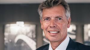 To brand or not to brand, that is the question!