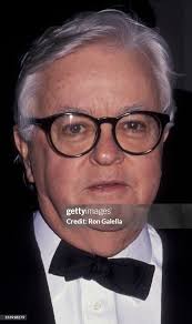 Geoffrey Beene attends Winternight Lighthouse Benefit Honoring... News  Photo