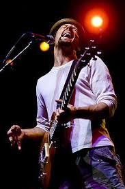 Jason Mraz Wikipedia Jason mraz stays warm in a fedora and peacoat in new york city back in 2013. jason mraz wikipedia