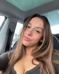 BELLA ELLIOTT ✿ ✿ (@_bellaelliott) · Instagram 照片和视频