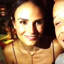 İsmini de o zamanlarda vin diesel'e çevirdi. Ø±Ø³Ø§Ù„Ø© Ø­Ø¨ Ù…Ù† Vin Diesel Ù„Ø´Ù‚ÙŠÙ‚ØªÙ‡ ÙÙ‰ Ø³Ù„Ø³Ù„Ù‡ Fast Furious Ø§Ø¹Ø±Ù Ù‚Ø§Ù„ Ø¥ÙŠÙ‡ ÙˆÙƒØ§Ù„Ø© Ø¹Ø±Ø¨ÙŠ Ø§Ù„ÙŠÙˆÙ… Ø§Ù„Ø¥Ø®Ø¨Ø§Ø±ÙŠØ©