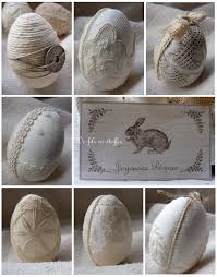 Pendant la période de pâques, c'est le moment de proposer aux enfants des poésies, comptines ou jeux chantés qui parlent d'oeufs et de poules. Des Oeufs De Paques De Style Shabby Chic De Fils En Etoffes