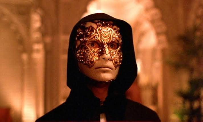 Review: Eyes Wide Shut - Slant Magazine
