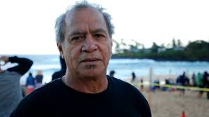 Surfing legend Clyde Aikau dies at 75