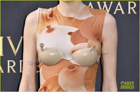 Emma Corrin Wore A Balloon Bra & Balloon Heels To Olivier Awards 2022!:  Photo 4742578 | Emma Corrin Photos | Just Jared: Entertainment News