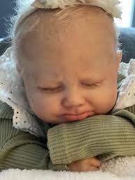 Melissa Runion's Instagram, Twitter & Facebook