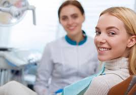 Cosmetic Dentist Manhattan Beach CA - Porcelain Veneers