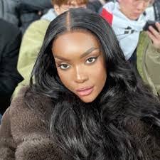 Mariah Emery's Instagram, Twitter & Facebook