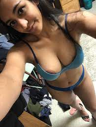 Nip slip Porn Pic - EPORNER