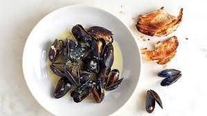 The Best Dish To Serve At A Dinner Party Is Mussels Recipes Wine Recipes Mussels Recipe