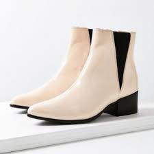Uo Cream Patent Pola Chelsea Boots