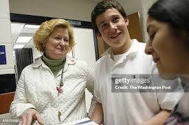 Robert Lazaro's Instagram, Twitter & Facebook