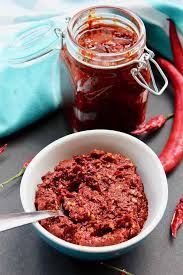 Harissa Recette Traditionnelle Du Condiment Tunisien 196 Flavors In 2020 Harissa Chili Paste Recipe Hot Chili Paste