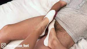 I did him Footjob in White low Socks and then made him Cum with my Toes -  Pornhub.com
