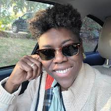 Desmond Tammy Roberson updated her status.