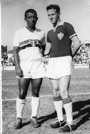 Zizinho tuvo una larga carrera como. Oldfootballphotos On Twitter Zizinho Botd In 1921