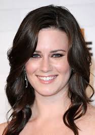 凯蒂·菲德斯通