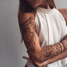 Hennatattoo Tattoo Wings Tattoo On Neck Girly Tattoos On Foot Tattoo Parlour Black Tattoo Arm Cool Back Shou Cuff Tattoo Tattoos Sleeve Tattoos For Women