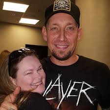 Jennifer Renfrow's Instagram, Twitter & Facebook