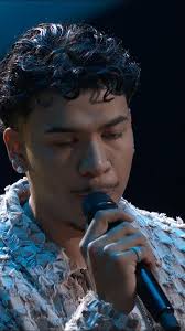 We’re here for Ricardo Moreno’s unique twist