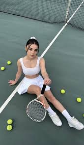 Yeliz Korkmaz Resimleri - Tikoker Semiraminta Resimleri - TrendForum.Net