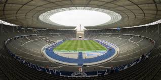 Das gefüllte stadion beim bundesligaspiel hertha bsc gegen borussia dortmund, 21. Stadionplane Von Hertha Bsc Selten Volles Haus Taz De