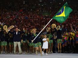 O sorteio dos grupos foi realizado em 14 de abril de 2016. Yane Torben E Joao Do Pulo Quem Foi Porta Bandeira Do Brasil Em Olimpiada 17 07 2021 Uol Olimpiadas