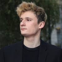 Thomas Muff's Instagram, Twitter & Facebook