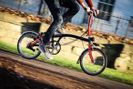 A new concept in folding bikes that offers comfort and affordability, yet does not compromise quality and convenience. Design Classic Brompton Folding Bike Road Cc