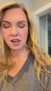 Ashley Surrency's Instagram, Twitter & Facebook