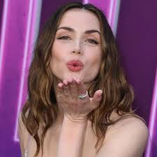 Miley Cyrus and Boyfriend Maxx Morando Have a Date Night in New York City,  Plus Mariska Hargitay, Beyoncé and More