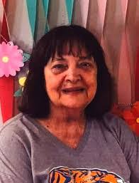 Bonnie Williams's Instagram, Twitter & Facebook