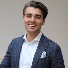 Oscar Schultz's Instagram, Twitter & Facebook