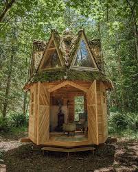 At modern rustic homes we use a mix of rustic materials such as poplar bark, fletch board, logs, rough also called bungalow, this style of architecture takes much of it's classical proportions from. Cabin Architecture Tag Archdaily