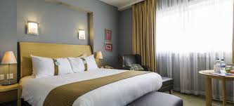 The holiday inn ariel is less than 2 miles from heathrow airport. Holiday Inn Ariel Hotel Heathrow Airport Car Parking Aph