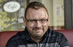 Dominik feri nadával ve sněmovně exposlanci spd za nenošení roušky. Kontroverzni Chovani Neni U Poslance Volneho Zvlastnosti V Minulosti Urazil Studenty I Prezidenta Havla Domov Lidovky Cz