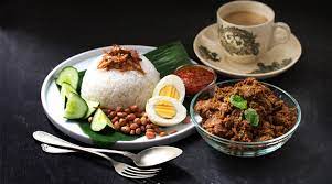 Jom langar tradisi…nasi lemak all day macam di london….menu melayu dihidang dengan ikan bakar cara jepun… hanya rm5.00 sahaja per set. Nasi Lemak An Origin Story Buro 24 7 Malaysia