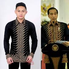 Check spelling or type a new query. Model Batik Pria Kombinasi Polos Lengan Panjang Dan Pendek Terbaik 2021 Model Baju Terbaru