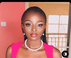 This zikel pressed powder comes in 8 lovely shades. It is made for every  woman irrespective of her skin colour to look beautiful and confident.  Choose your shade and order from us.