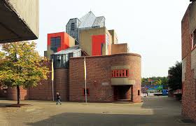 However, his sons have long since stepped out of their father's shadow and established themselves. Alter Als Das Bauhaus Die Kolner Architektenfamilie Bohm Und Ihr Jubilar Gottfried Bohm Zum Hundertsten Db Deutsche Bauzeitung