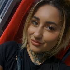 Sherri Hadley's Instagram, Twitter & Facebook