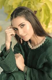 Iqra Aziz Looks Like A Desi Princess In Her Latest Shoot