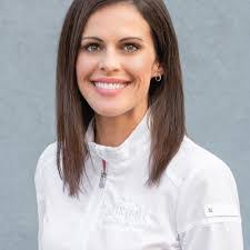 Nicole Keck's Instagram, Twitter & Facebook