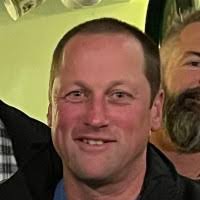 200+ perfiles de «Wallington»