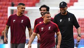 With shaqiri withdrawn, granit xhaka hit a post with a powerful free kick as the swiss continued to chase the goals that might have enabled them to take second spot, but to no avail. Liverpool Trainer Jurgen Klopp Beeindruckt Von Xherdan Shaqiri Seine Muskeln Sind Unglaublich