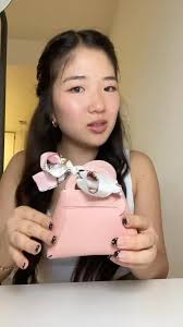 This mini skincare kit is the best gift for the holidays! ,  #giftideasforher #holidaygiftideas #christmasgiftideas #koreanskincare  #kbeautyproducts #koreanskincareproducts