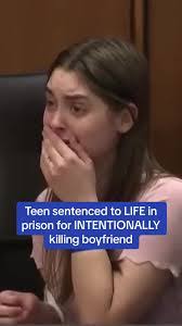 Thomas Dumez's Instagram, Twitter & Facebook